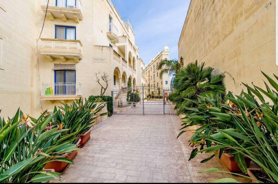 Apartment With Pool Gozo 艾因西莱姆 外观 照片